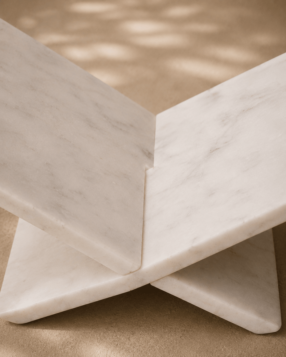 Organic Marble Book Stand - Belaré Home